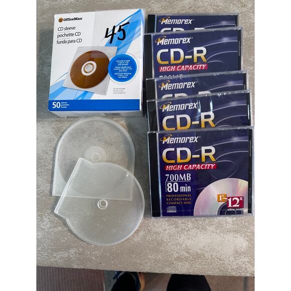 5 CD-R High Capacity Memorex recordable disc 45 cd sleeves 2 plastic cd cases - Picture 1 of 4